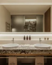 Alex Moling Hotel Recort 202