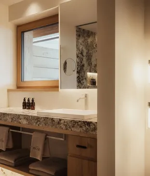 Alex Moling Hotel Recort 233