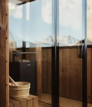 Alex Moling Hotel Recort 235