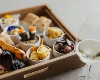 Alex Moling Hotel Recort 167