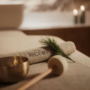 Alex Moling Hotel Recort 18